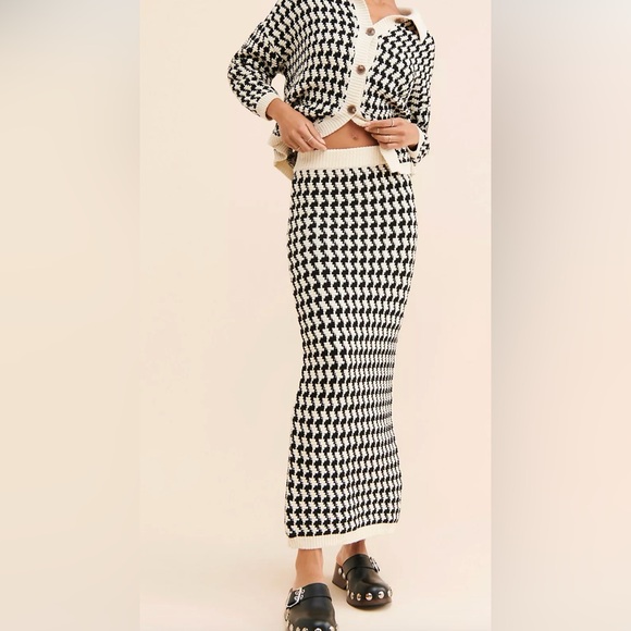 Anthropologie Dresses & Skirts - Anthropologie knot skirt